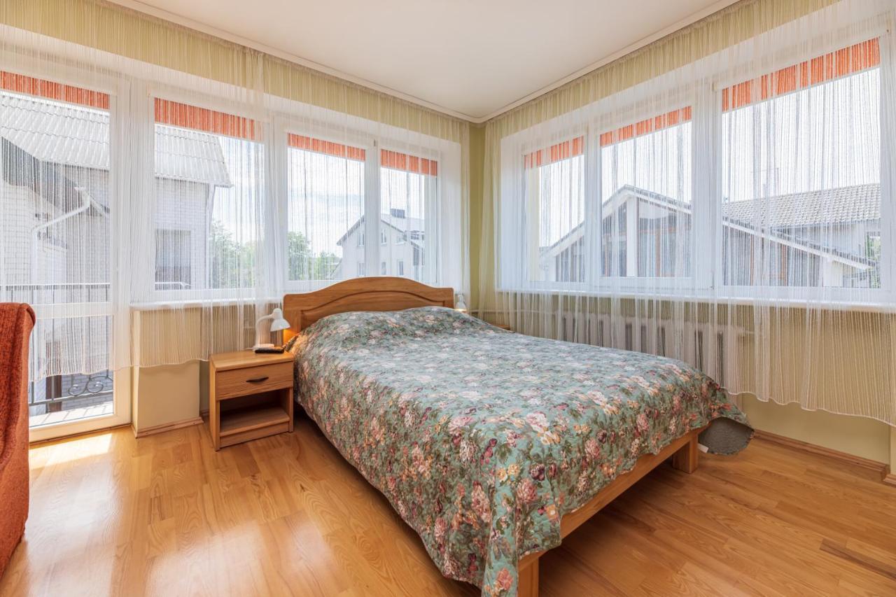 Vila Arona Паланга Екстериор снимка